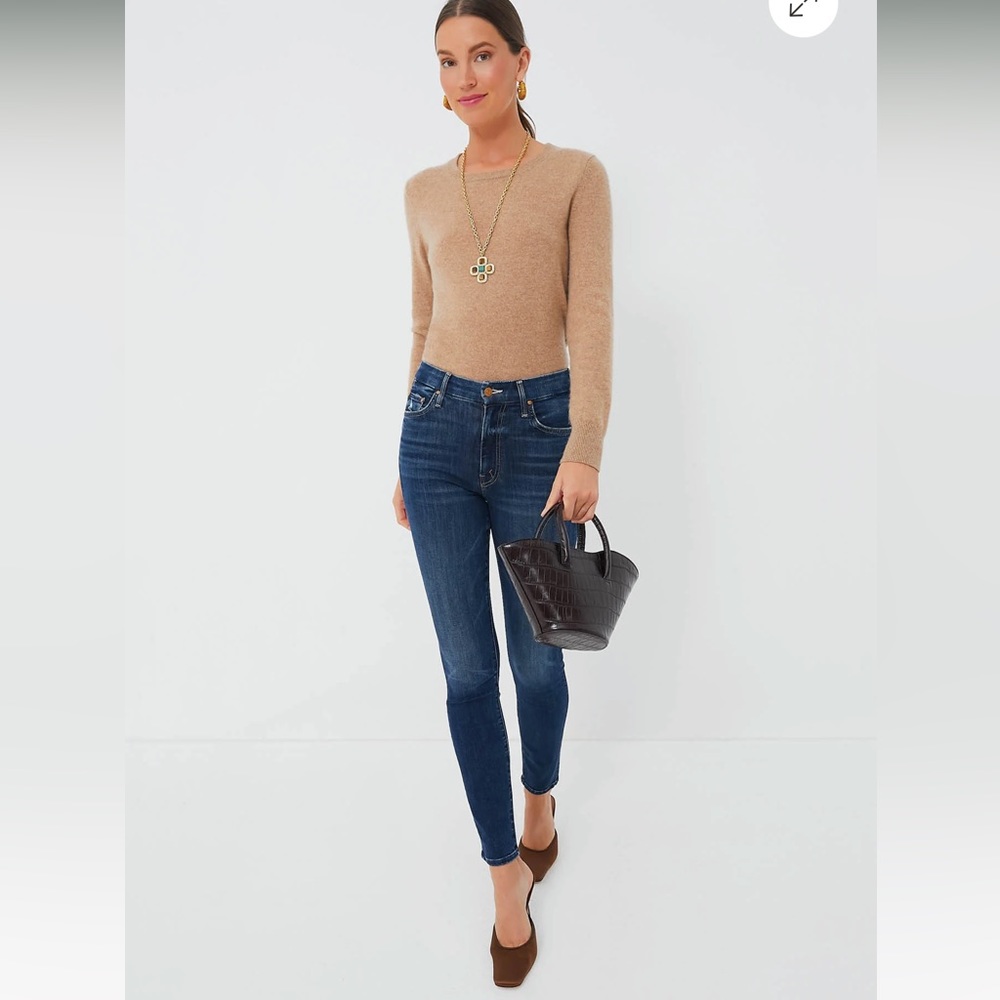 MOTHER Dark Blue Jeans size 31